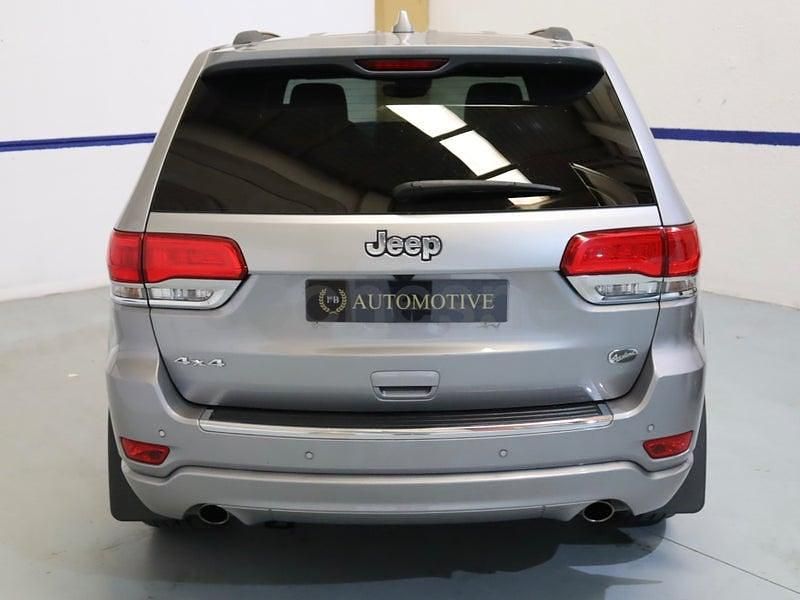 Usado Jeep Grand Cherokee Overland 250 CV (183 kW) 2020 Gris / plata SUV