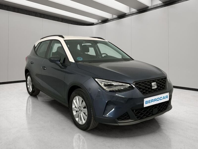 Gris Usado 2024 Seat Arona Style SUV | 18.900 € (Precio justo) - Imagen 1/4