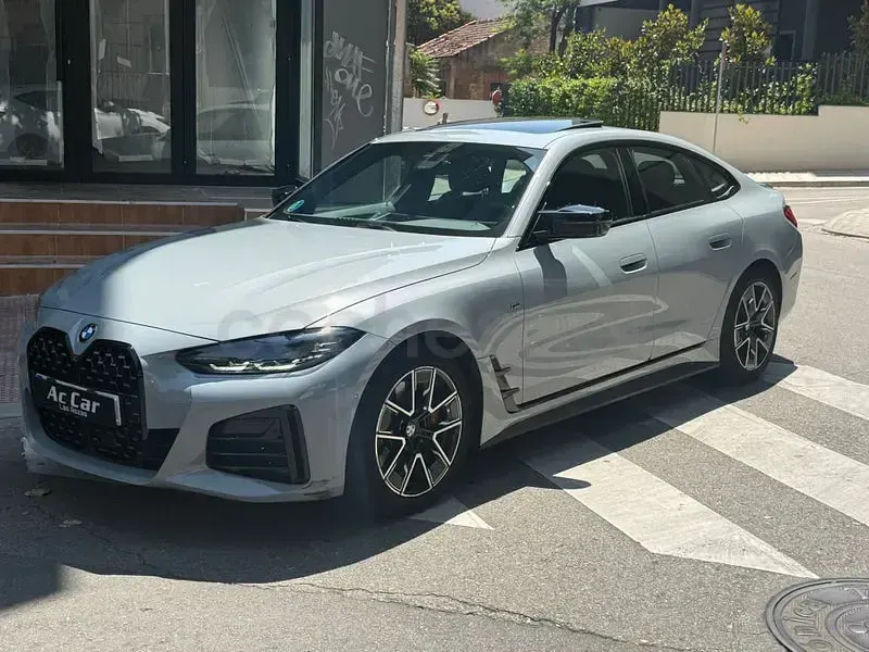 Usado BMW M440 M Sport 374 CV (275 kW) 2023 Gris / plata Coupe