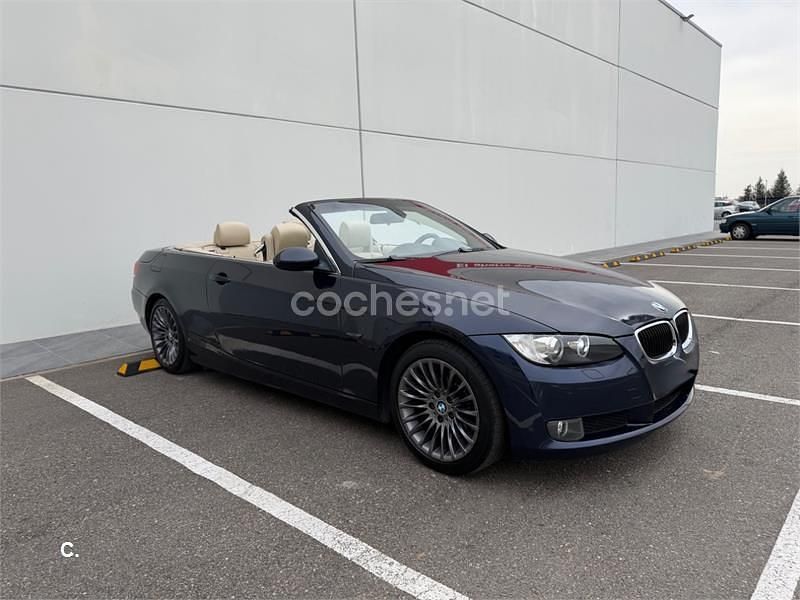Usado BMW 320 Cabriolet 170 HP (125 kW) 2007 Azul Cabrios