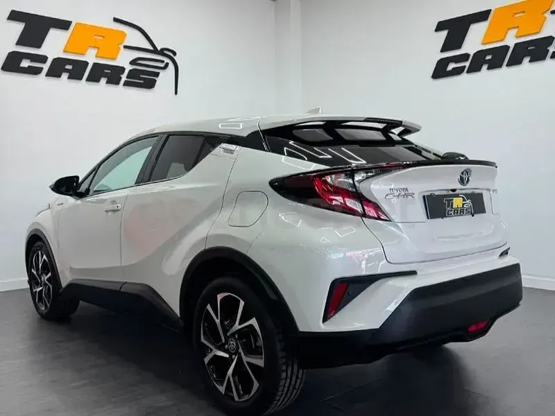 Usado Toyota C-HR Advance 122 CV (89 kW) 2021 Blanco SUV
