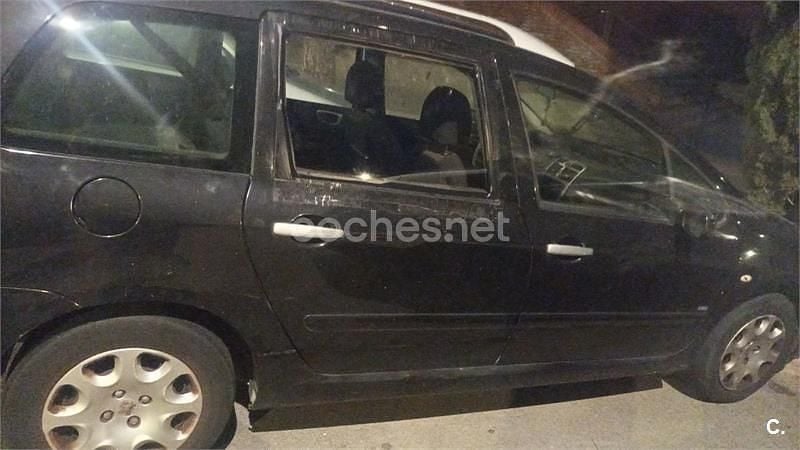 Negro Usado 2006 Peugeot 307 Familiar | 1800 € (Super precio) - Imagen 1/3