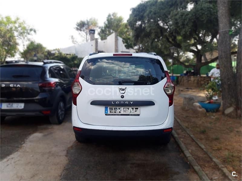 Usado Dacia Lodgy Ambiance 107 CV (78 kW) 2014 Blanco Monovolumen