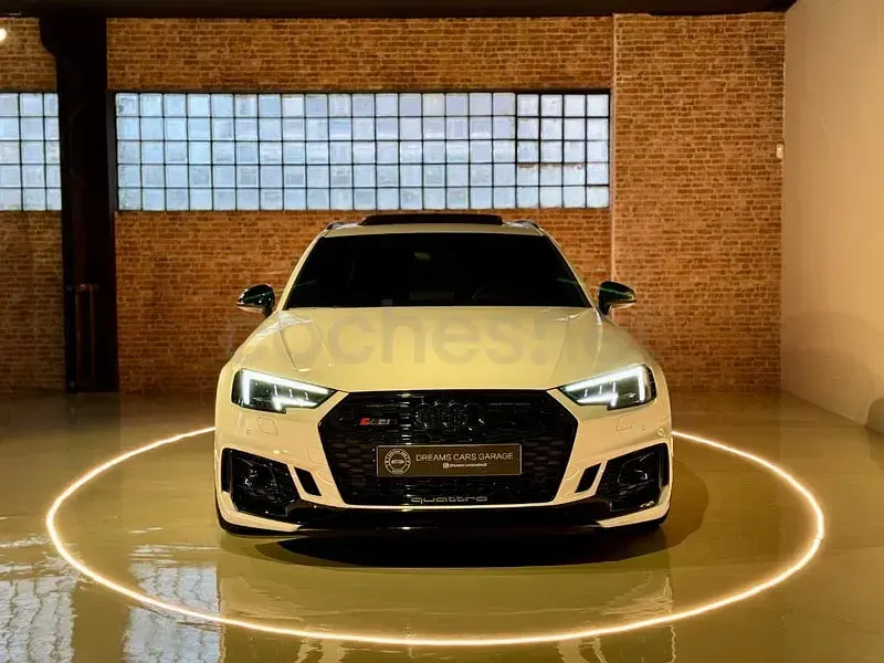 Usado Audi RS4 450 CV (330 kW) 2018 Blanco Familiar