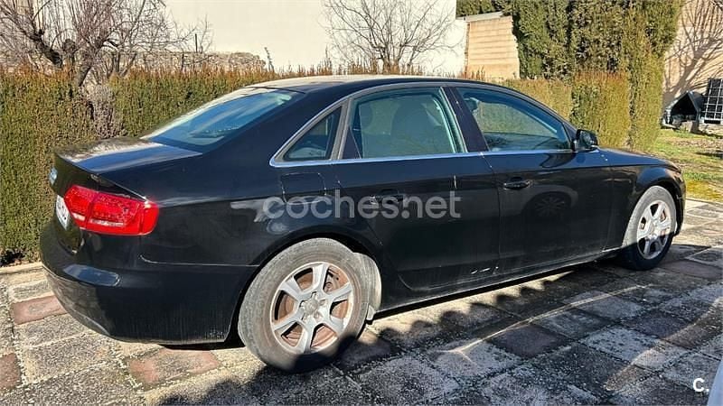 Negro Usado 2011 Audi A4 Berlina | 7600 € (Precio justo) - Imagen 1/4