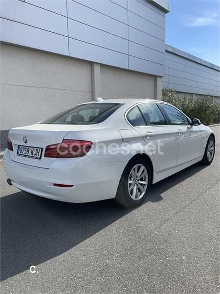 Usado BMW 520 Comfort Edition 184 CV (135 kW) 2014 Blanco Berlina