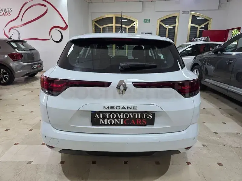 Usado Renault Mégane GrandTour Zen 115 CV (84 kW) 2021 Blanco Familiar
