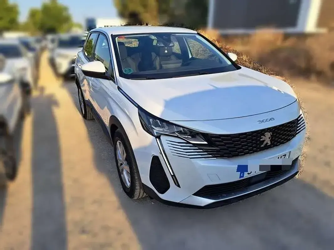 Usado Peugeot 3008 Active 131 CV (96 kW) 2021 Blanco SUV