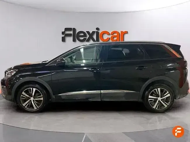 Usado Peugeot 5008 Allure 130 CV (95 kW) 2018 Beige SUV