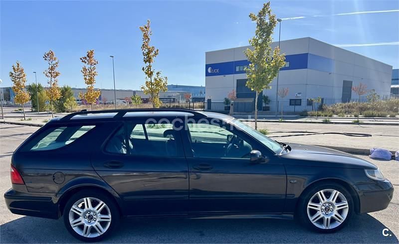 Usado Saab 9-5 Vector 150 CV (110 kW) 2005 Negro Familiar
