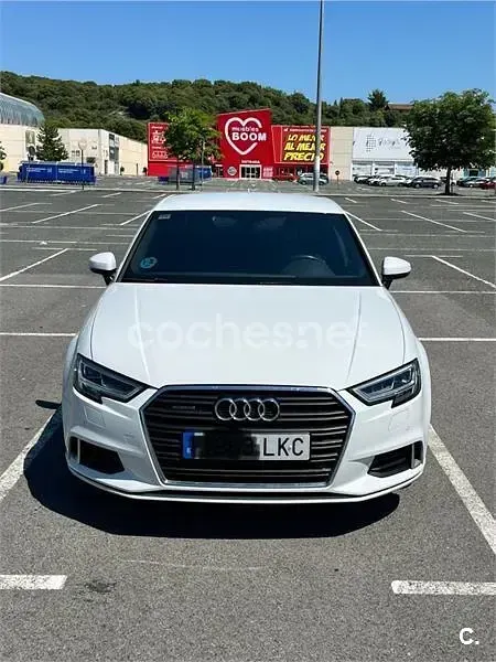 Usado Audi A3 S-Line 184 CV (135 kW) 2018 Blanco Berlina