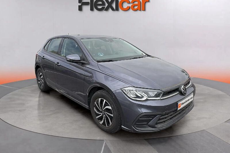 Gris Usado 2024 VW Polo Life Berlina | 16.990 € (Buen precio) - Imagen 1/4