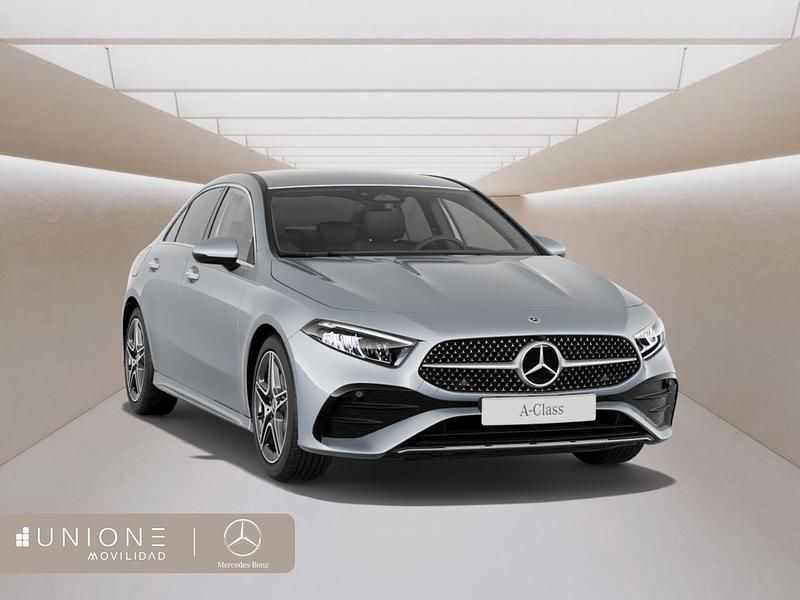 Usado Mercedes A250 218 CV (160 kW) 2024 Gris Berlina