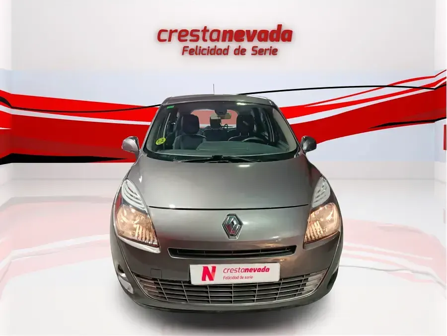 Usado Renault Scenic E-Tech Dynamique 131 CV (96 kW) 2011 Gris / plata