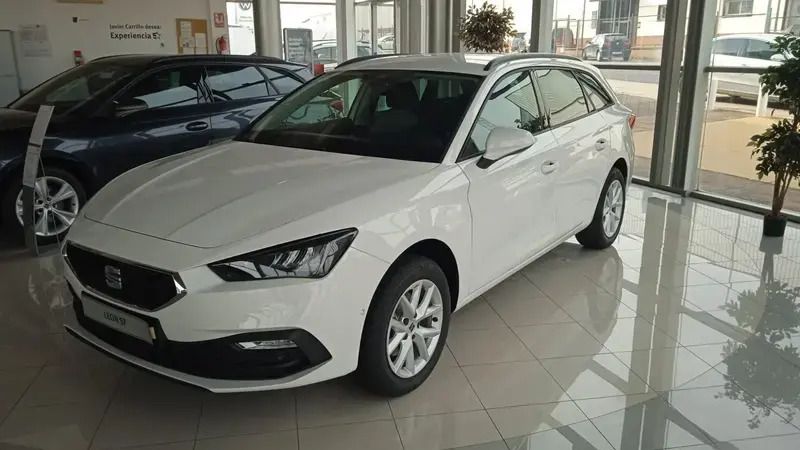 Usado Seat Leon ST Style 110 CV (80 kW) 2024 Familiar