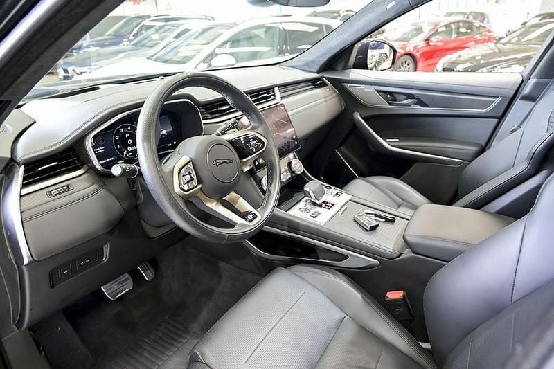 Usado Jaguar F-Pace SVR 550 CV (404 kW) 2023 Negro SUV