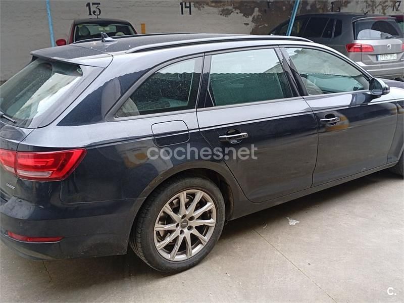 Usado Audi A4 Design 190 CV (139 kW) 2017 Azul Familiar