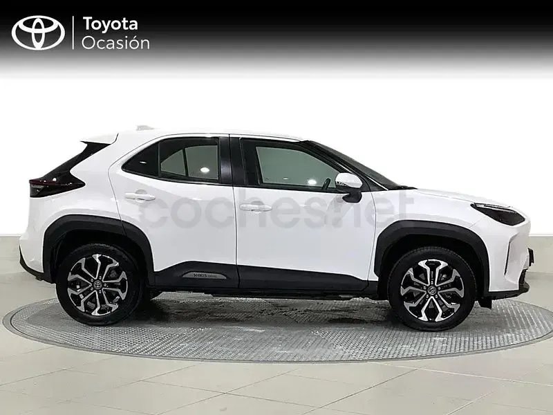 Usado Toyota Yaris Cross Active 116 CV (85 kW) 2022 Blanco SUV