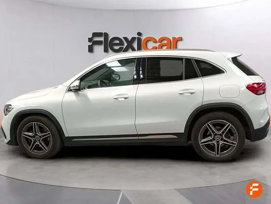 Usado Mercedes GLA200 150 CV (110 kW) 2023 Blanco SUV