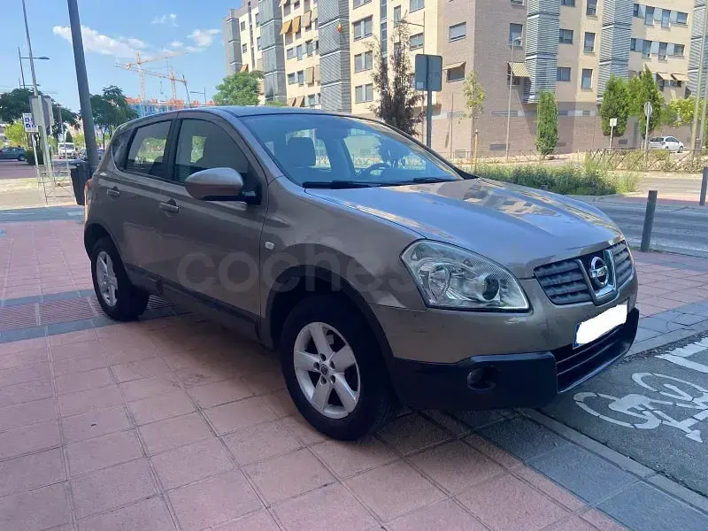 Usado Nissan Qashqai Acenta 115 CV (84 kW) 2008 Beige SUV