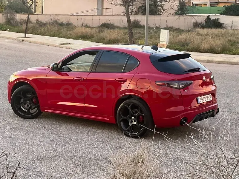 Usado Alfa Romeo Stelvio 210 CV (154 kW) 2024 Rojo SUV