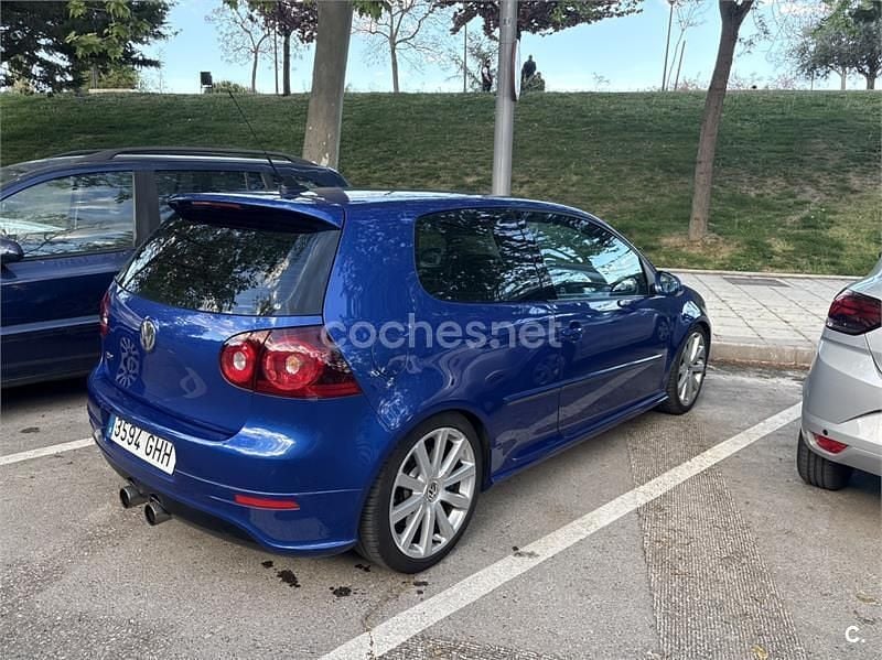 Usado VW Golf V R 250 CV (183 kW) 2007 Azul Berlina