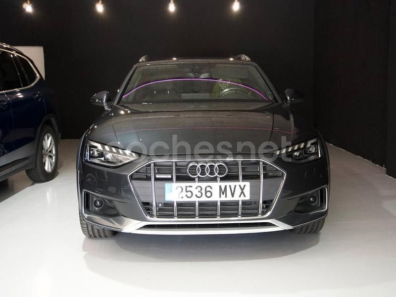 Usado Audi A4 Allroad 204 CV (150 kW) 2023 Gris / plata Familiar