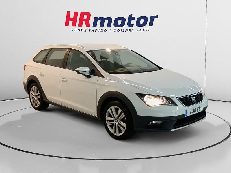 Usado Seat Leon X-Perience 151 CV (111 kW) 2017 Blanco Familiar