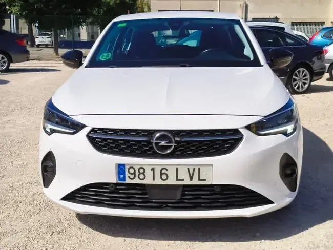 Usado Opel Corsa 100 CV (73 kW) 2021 Blanco Utilitario