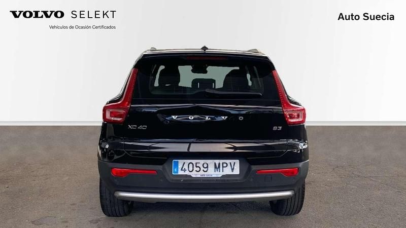 Usado Volvo XC40 Core 163 CV (119 kW) 2024 Negro SUV