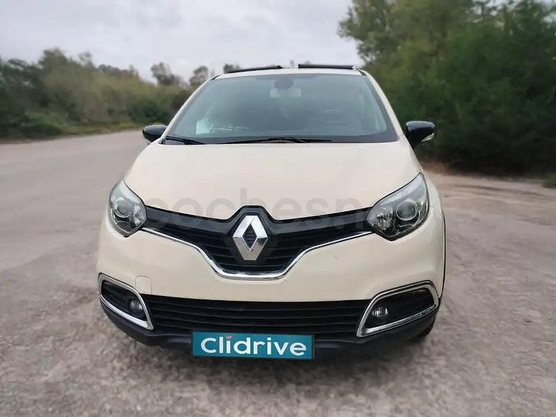 Usado Renault Captur Zen 90 HP (66 kW) 2016 Castanho SUV