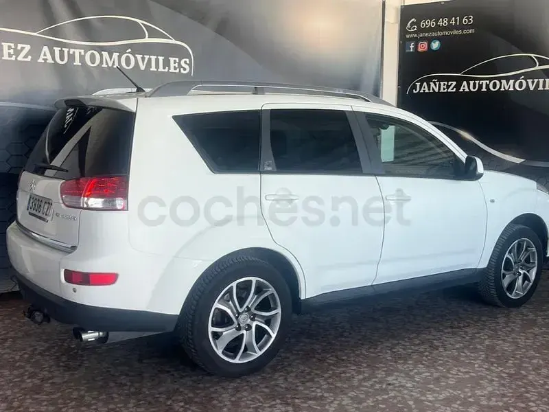 Usado Citroën C-Crosser Exclusive 156 CV (114 kW) 2010 Blanco SUV