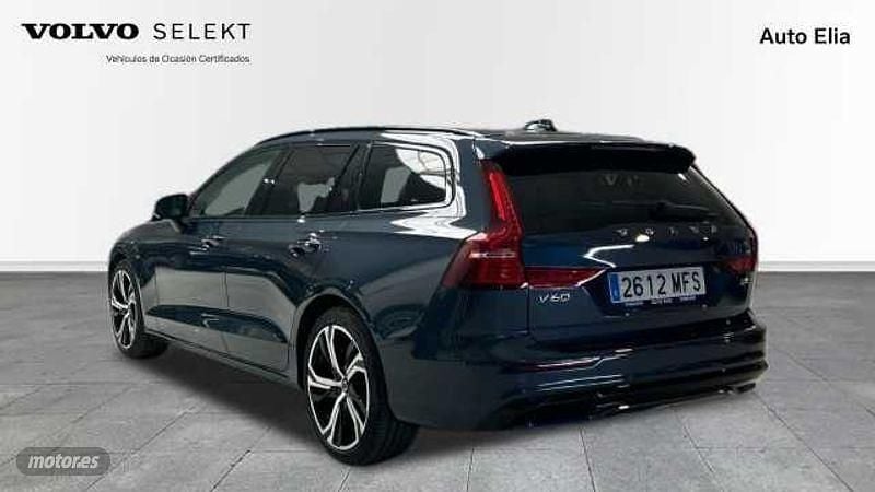 Usado Volvo V60 Plus 197 CV (144 kW) 2023 Azul Familiar