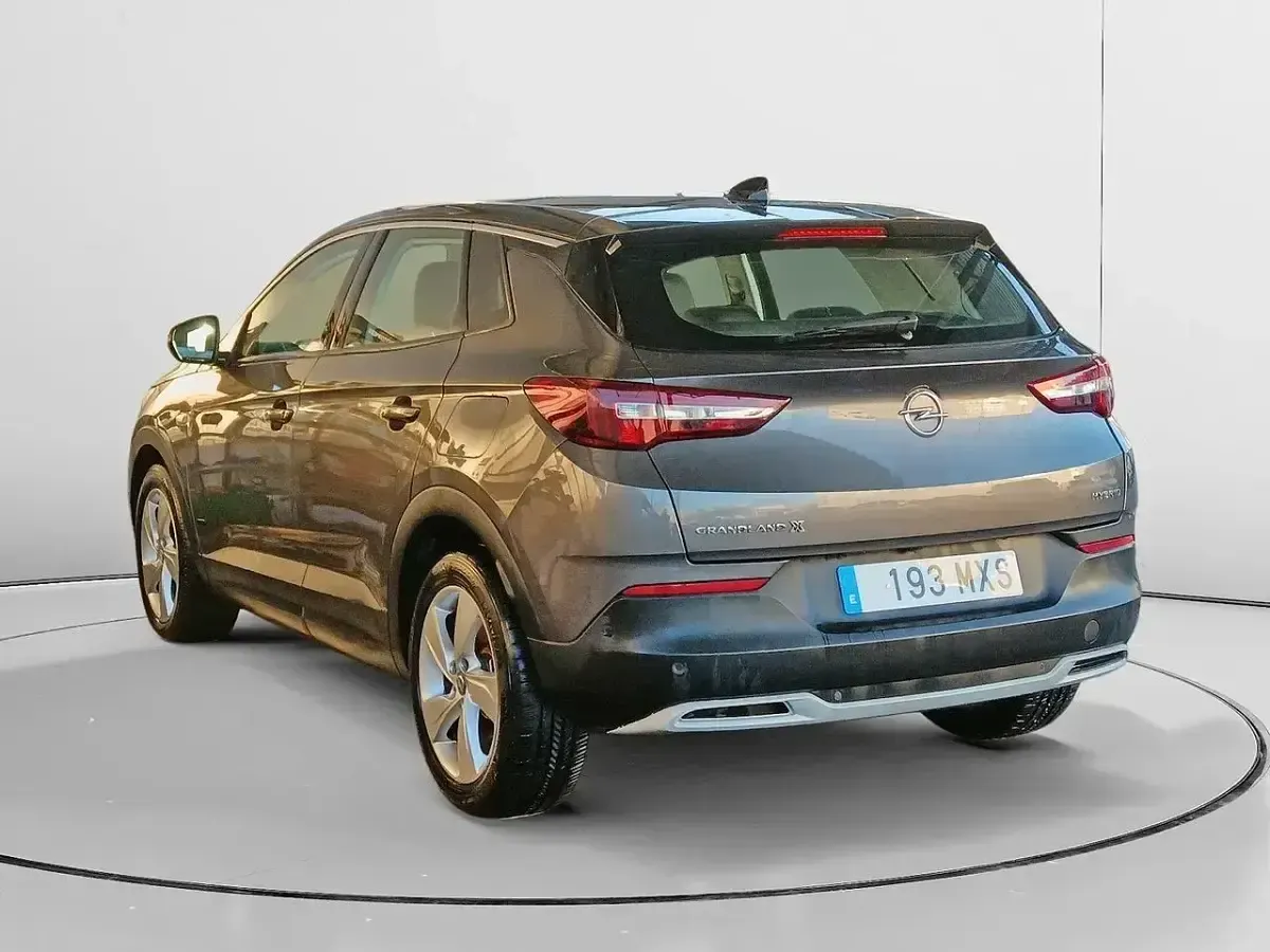 Usado Opel Grandland X Ultimate 224 CV (164 kW) 2025 Gris SUV