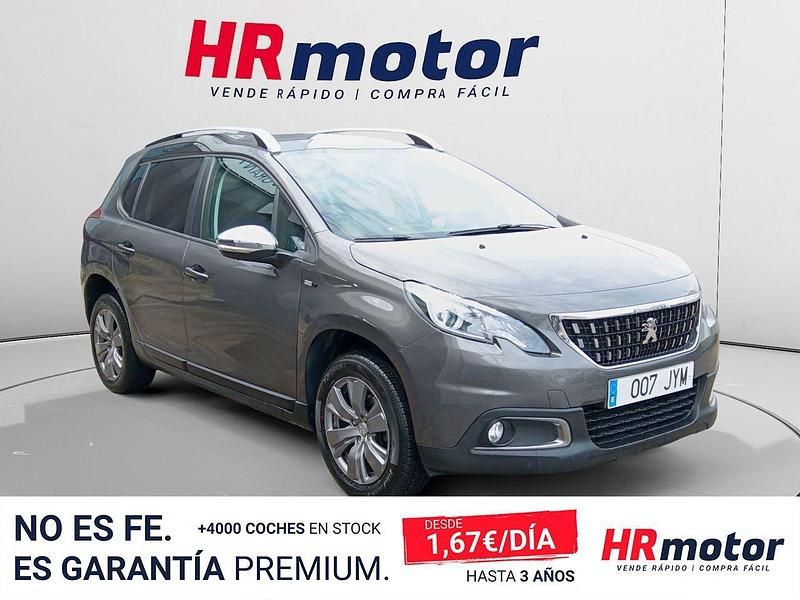Usado Peugeot 2008 Style 110 CV (80 kW) 2017 Gris / plata SUV