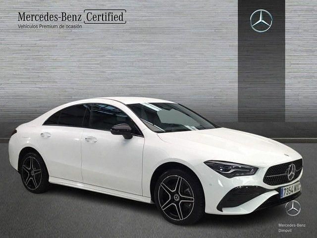 Usado Mercedes CLA250e AMG line 218 CV (160 kW) 2024 Blanco polar Berlina
