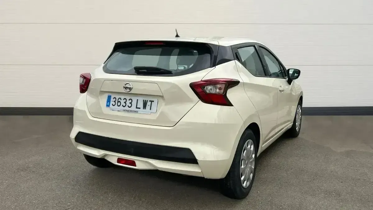 Käytetty Nissan Micra Acenta 92 HP (67 kW) 2022 Valkoinen Viistoperä