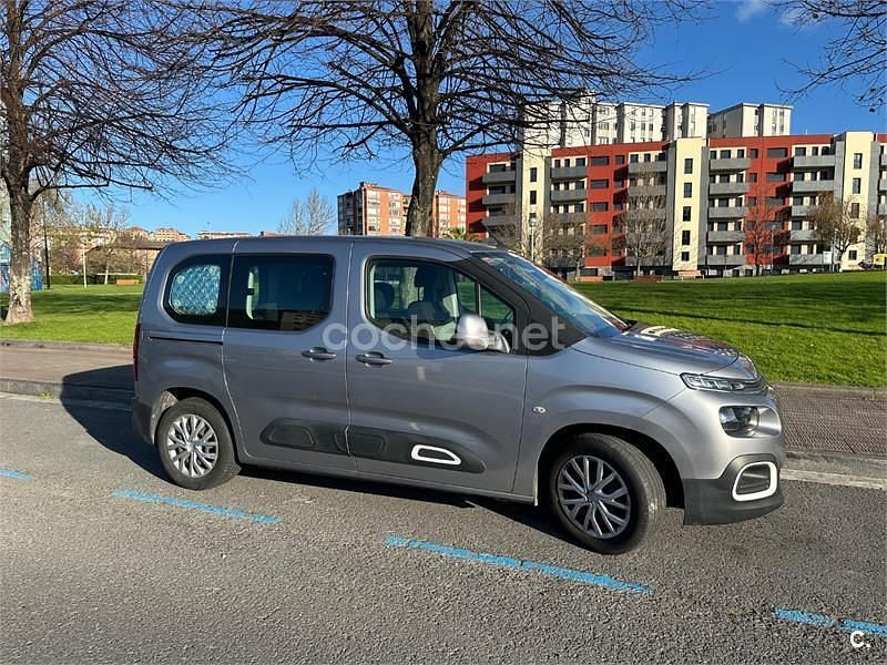 Usado Citroën Berlingo Feel 110 CV (80 kW) 2019 Gris / plata Monovolumen