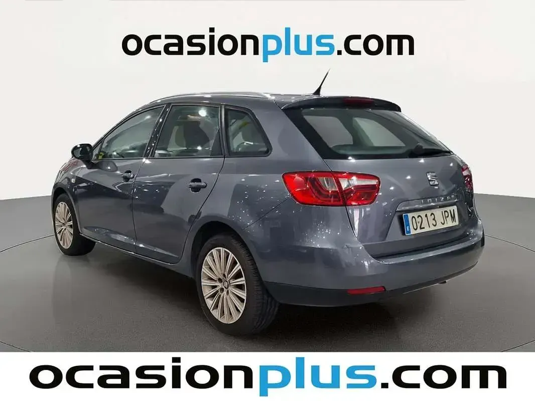 Usado Seat Ibiza ST CONNECT 90 CV (66 kW) 2016 Gris Familiar