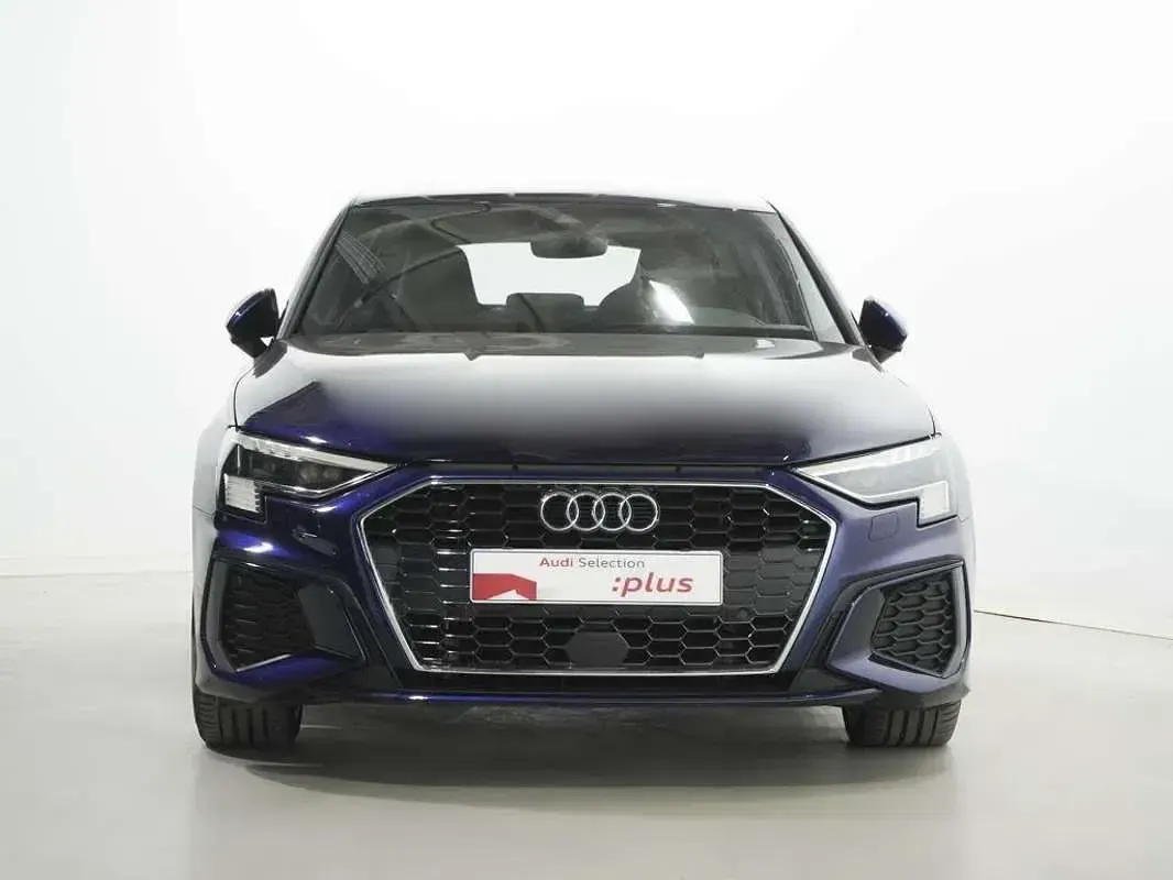 Usado Audi A3 Sportback e-tron 204 CV (150 kW) 2024 Azul Utilitario
