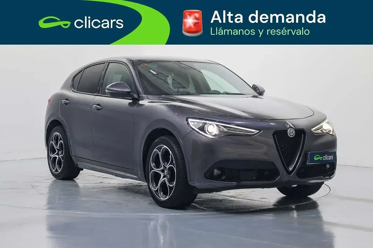 Usado Alfa Romeo Stelvio Veloce 209 CV (153 kW) 2020 Blanco SUV