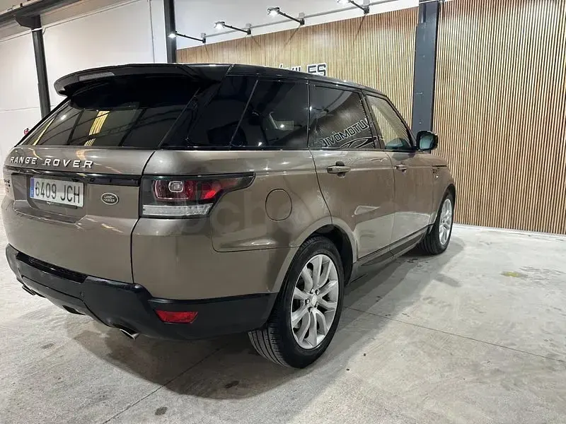 Usado Land Rover Range Rover SE 306 CV (225 kW) 2015 Marrón SUV