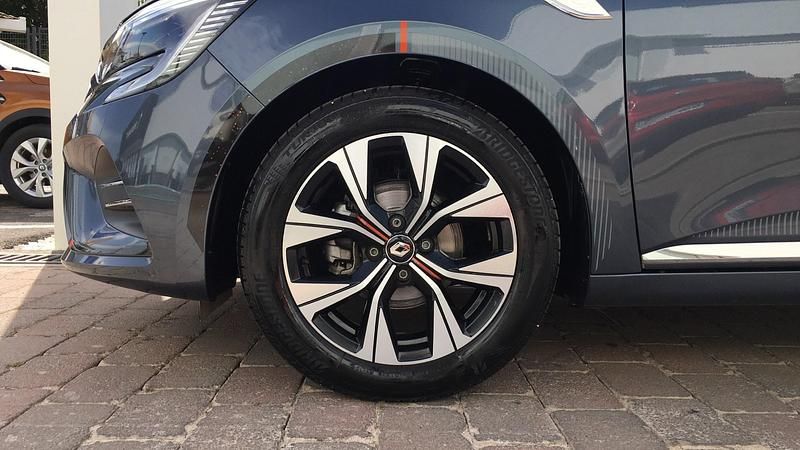 Usado Renault Clio V LIMITED 91 CV (66 kW) 2022 Gris titanium Berlina