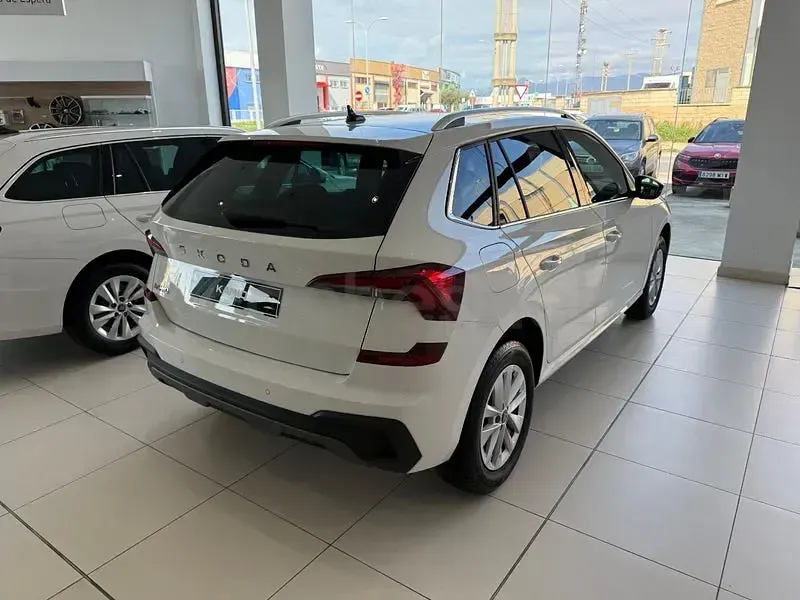 Nuevo Skoda Kamiq Selection 115 CV (84 kW) 2026 Blanco SUV