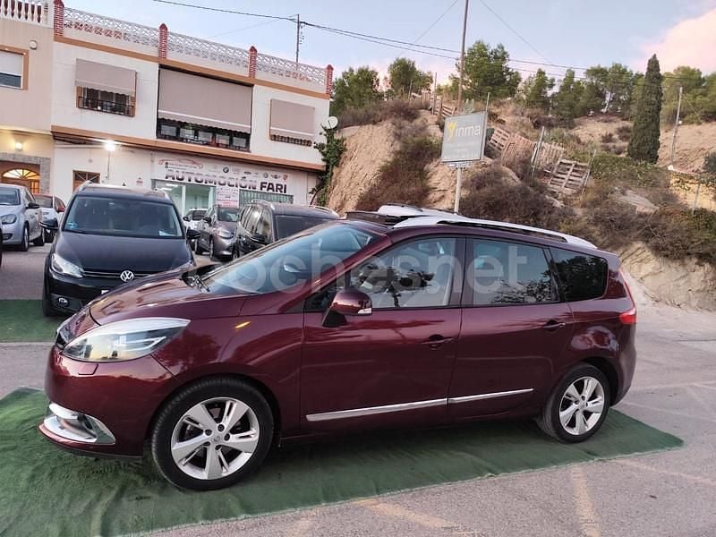 Rojo Usado 2012 Renault Scénic III Dynamique Monovolumen | 6900 € (Precio justo) - Imagen 1/4