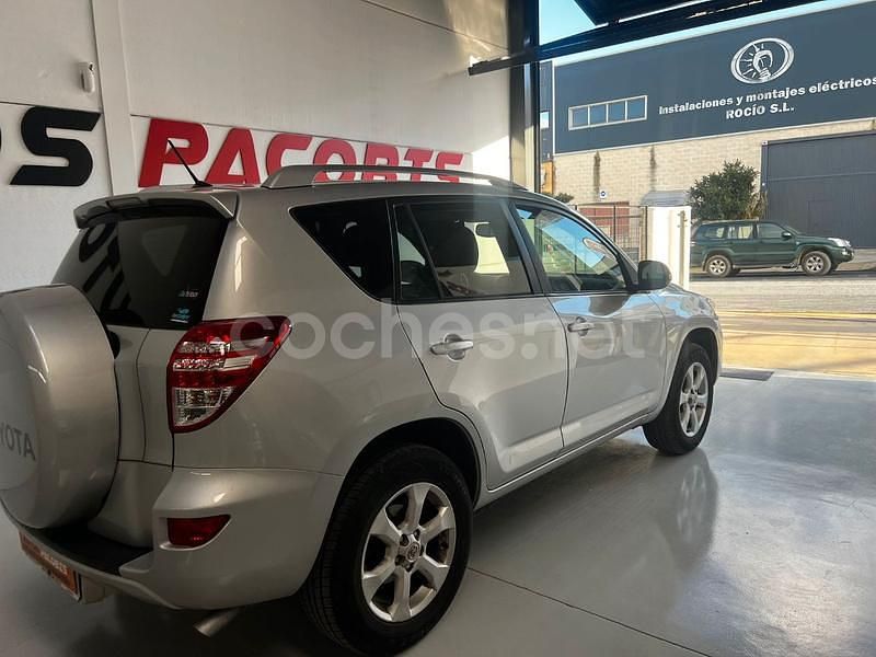 Usado Toyota RAV4 Advance 150 CV (110 kW) 2011 Gris / plata SUV