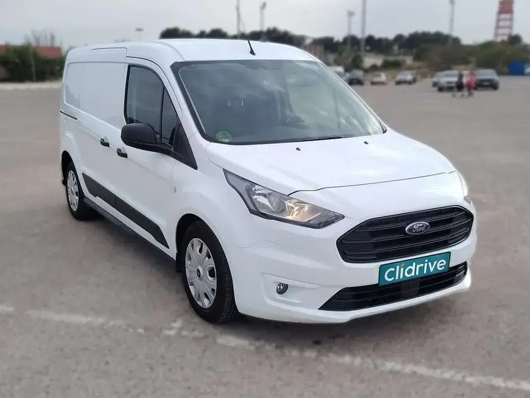 Usado Ford Tourneo Trend 99 CV (72 kW) 2023 Blanco Van