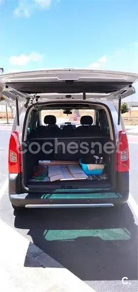 Usado Peugeot Partner Tepee 90 CV (66 kW) 2009 Gris / plata Monovolumen