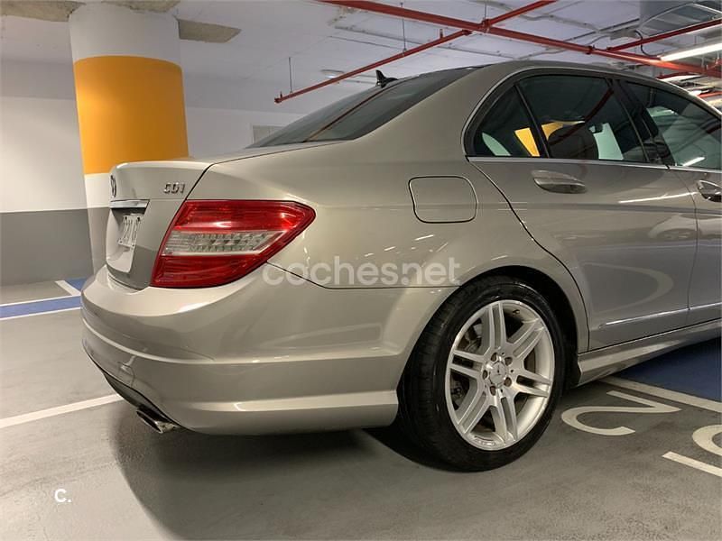 Usado Mercedes C320 Avantgarde 224 CV (164 kW) 2009 Gris / plata Berlina