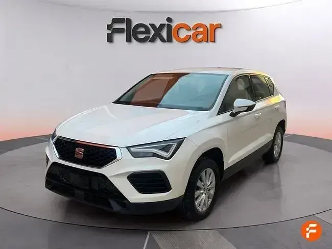 Begagnad Seat Ateca Reference 110 HK (80 kW) 2023 Vit SUV